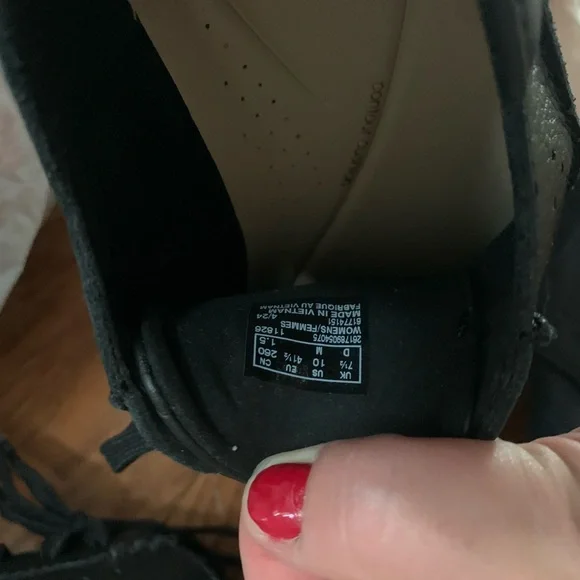 Clark’s Sneakers Women’s Size 10 - Picture 5 of 5